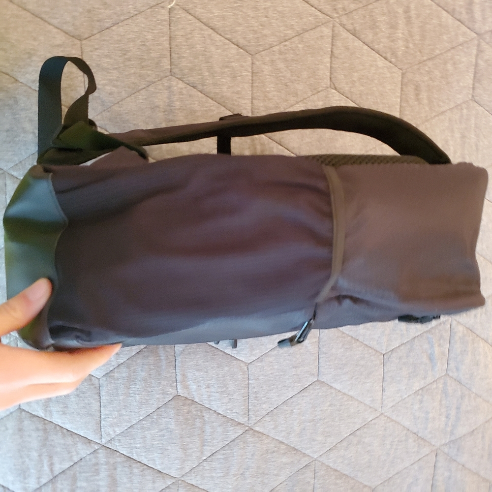 Waterproof cooler backpack - Picture 4 of 8